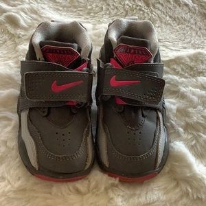Nike Diamond Turf Gray toddler shoes 6